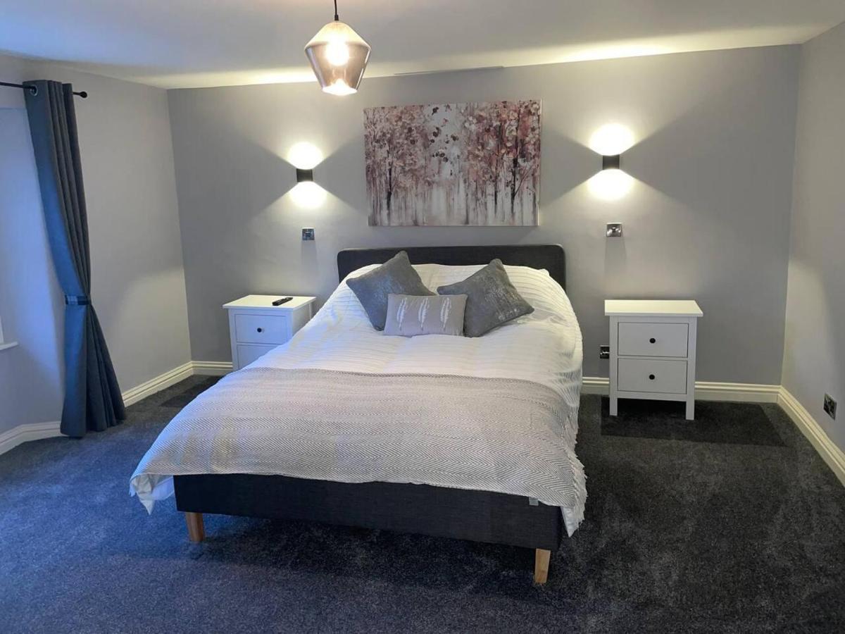 Cosy Apartment Above Village Pub Buxton  Exterior foto